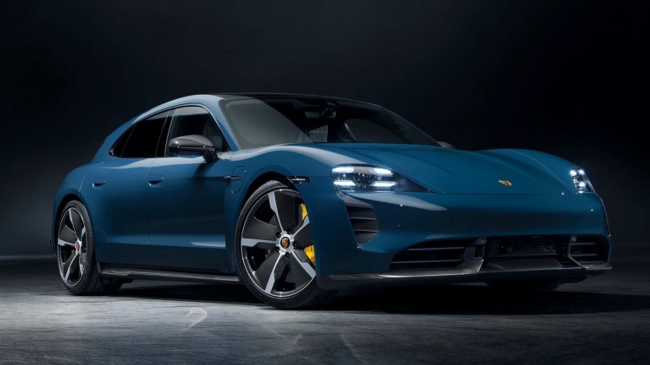Porsche Taycan Turbo S Sport Turismo