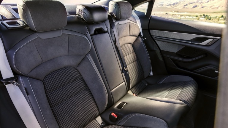 Porsche Taycan Turbo S Sport Turismo