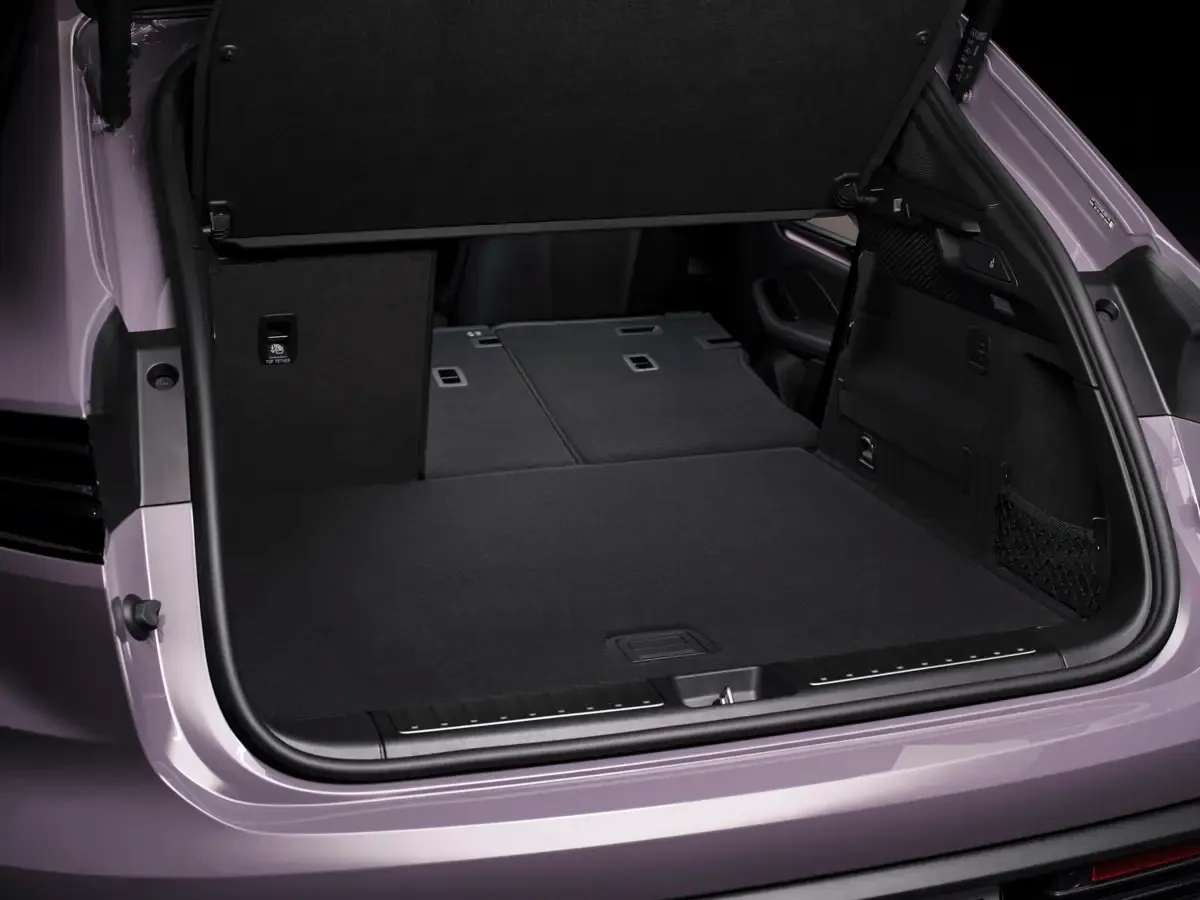Elettronauti - Porsche Macan 4 - Vano di carico - Bagagliaio
