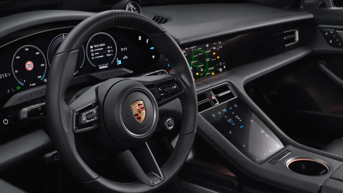 Elettronauti - Porsche Taycan 4S Sport Turismo - Infotainment - Vista della plancia