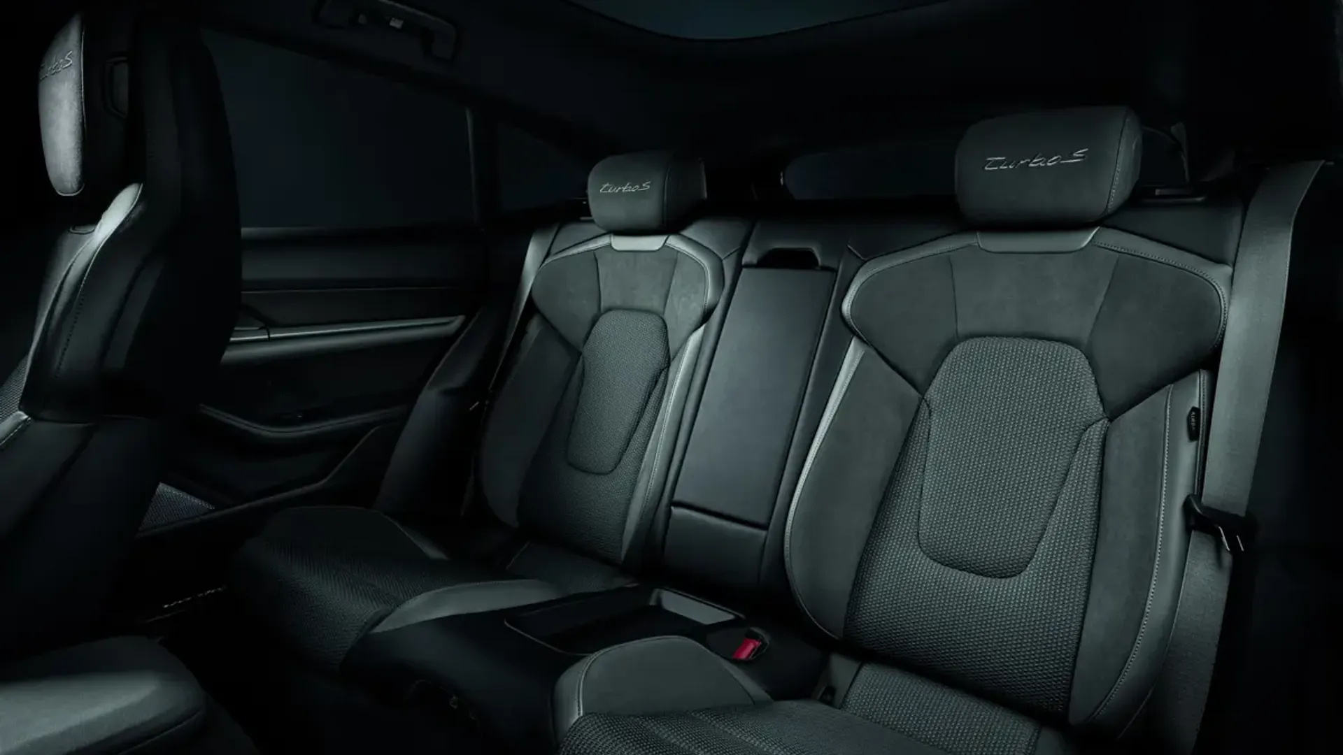 Elettronauti - Porsche Taycan 4S Sport Turismo - Nero - Sedili - Sedili posteriori