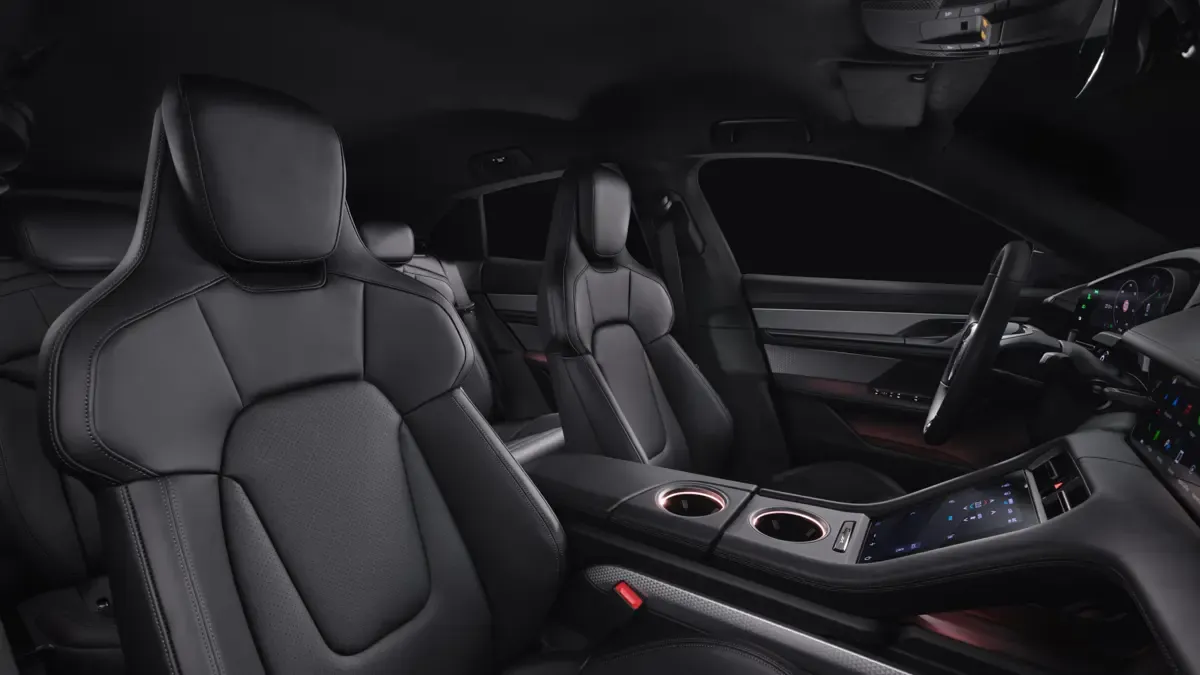 Elettronauti - Porsche Taycan Turbo Cross Turismo - Nero - Interni - Sedili anteriori