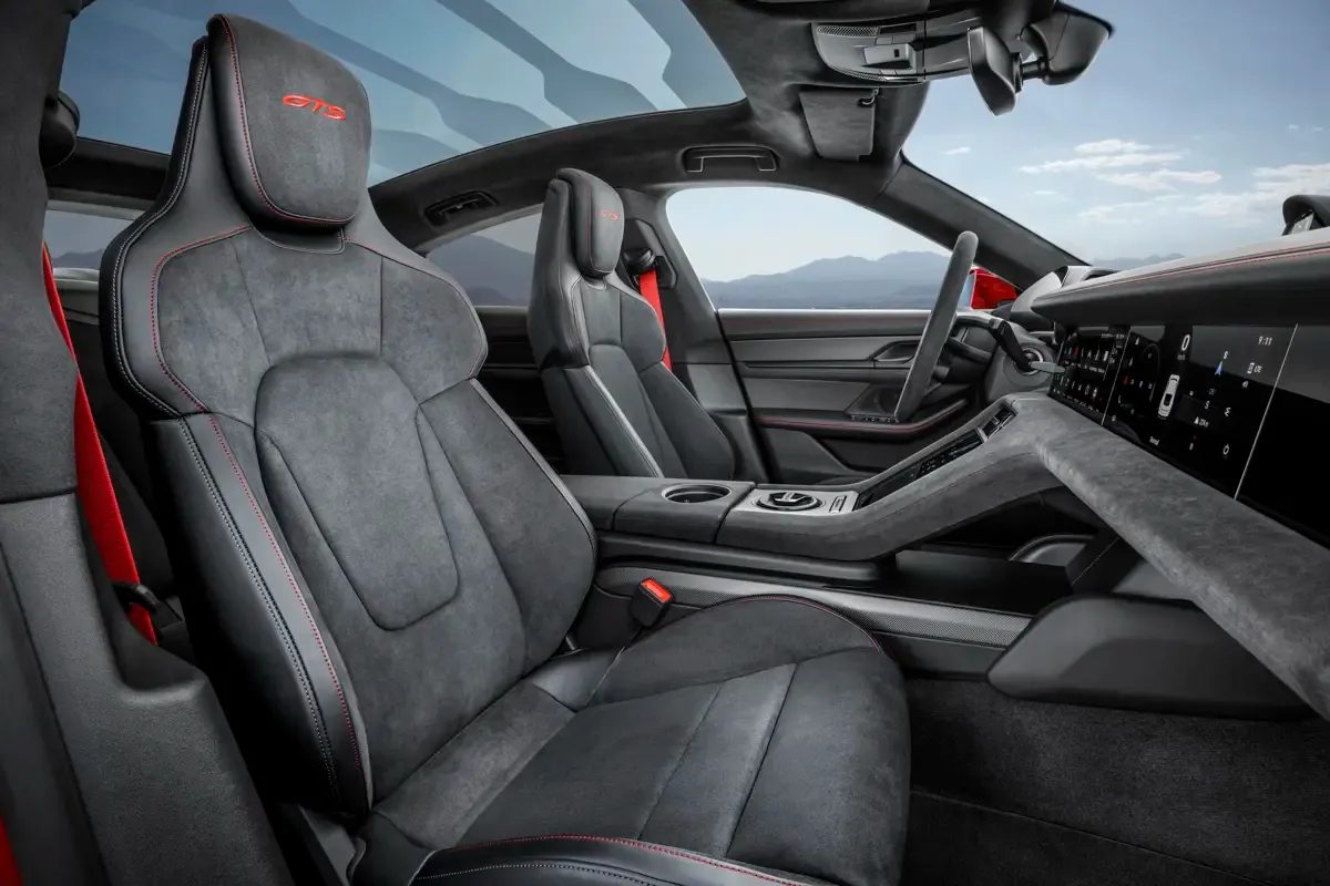 Elettronauti - Porsche Taycan GTS Sport Turismo - Nero - Sedili - Sedili anteriori