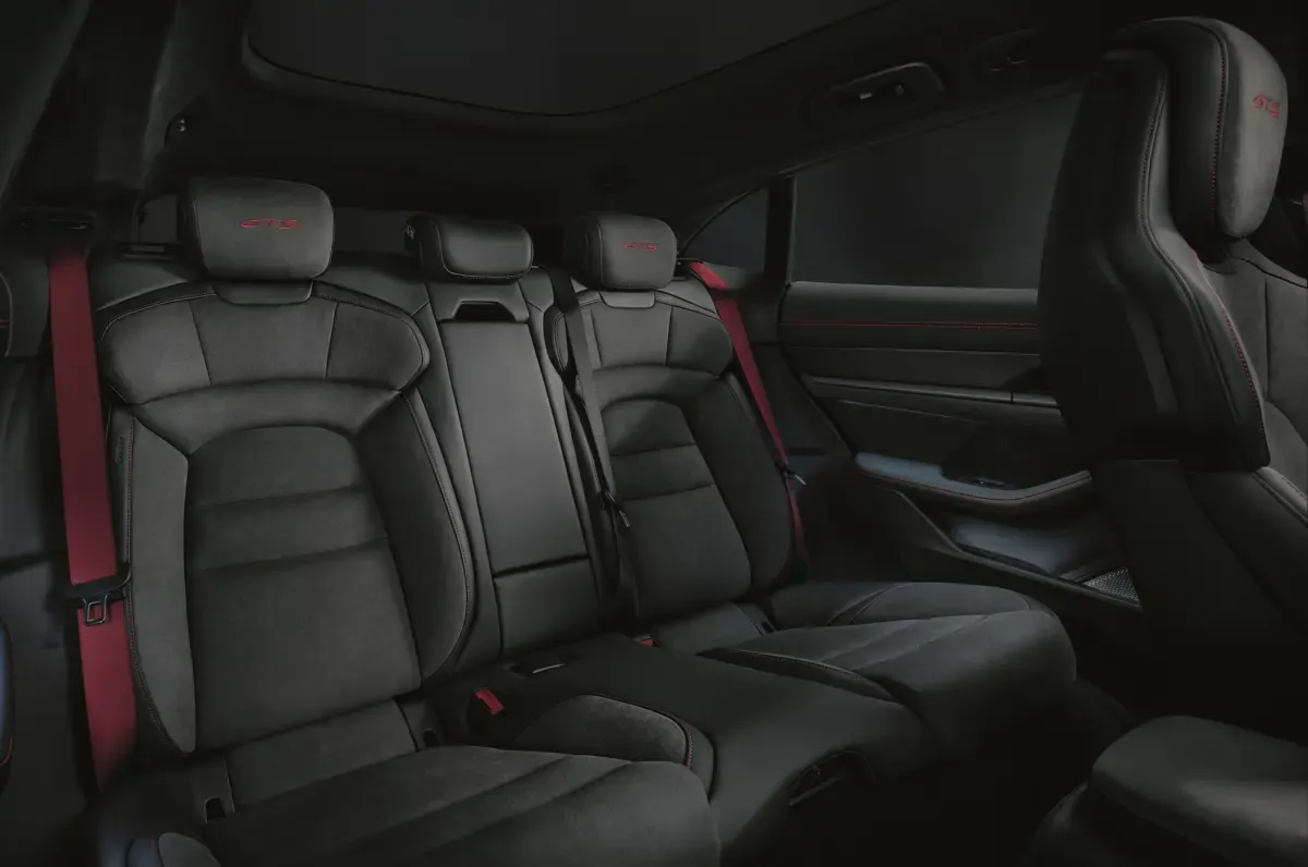Elettronauti - Porsche Taycan GTS Sport Turismo - Sedili - Sedili posteriori