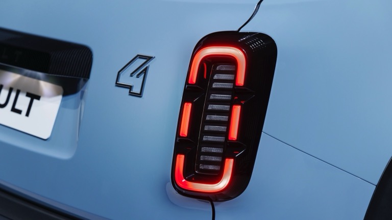 Renault 4 E-Tech 52kWh 150hp