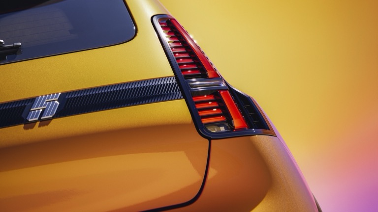 Renault 5 E-Tech 40kWh 120hp