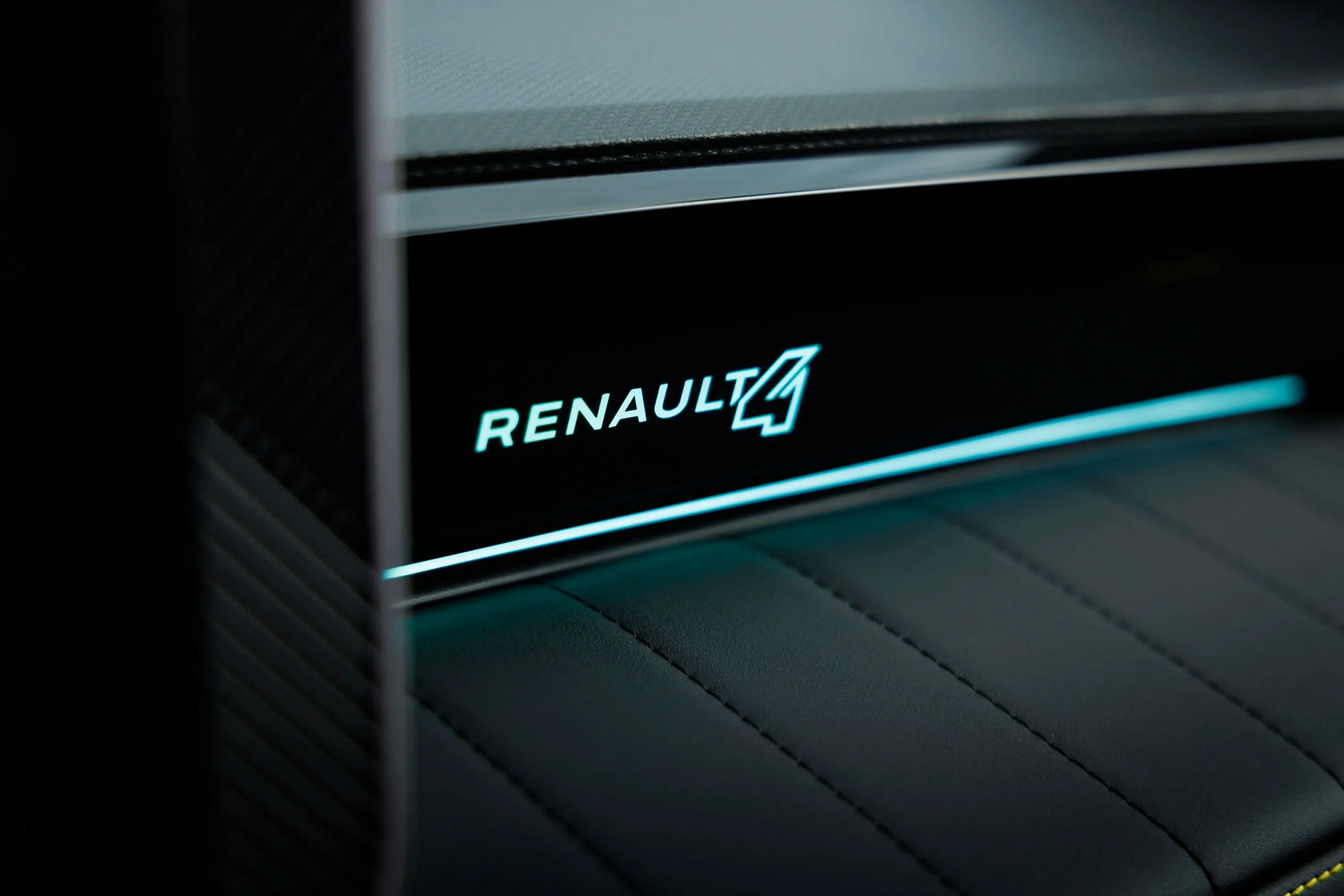 Elettronauti - Renault 4 e-tech