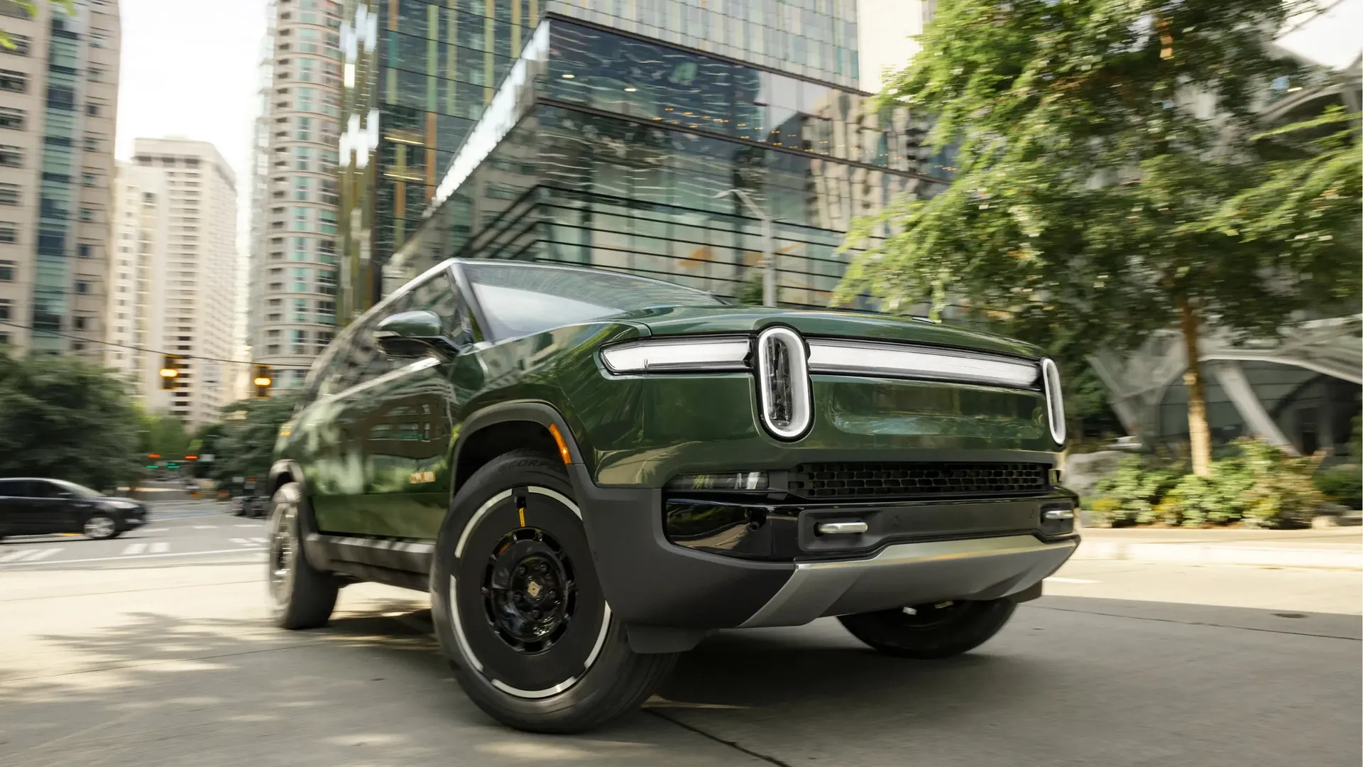 Rivian R1S Dual-Motor AWD LP