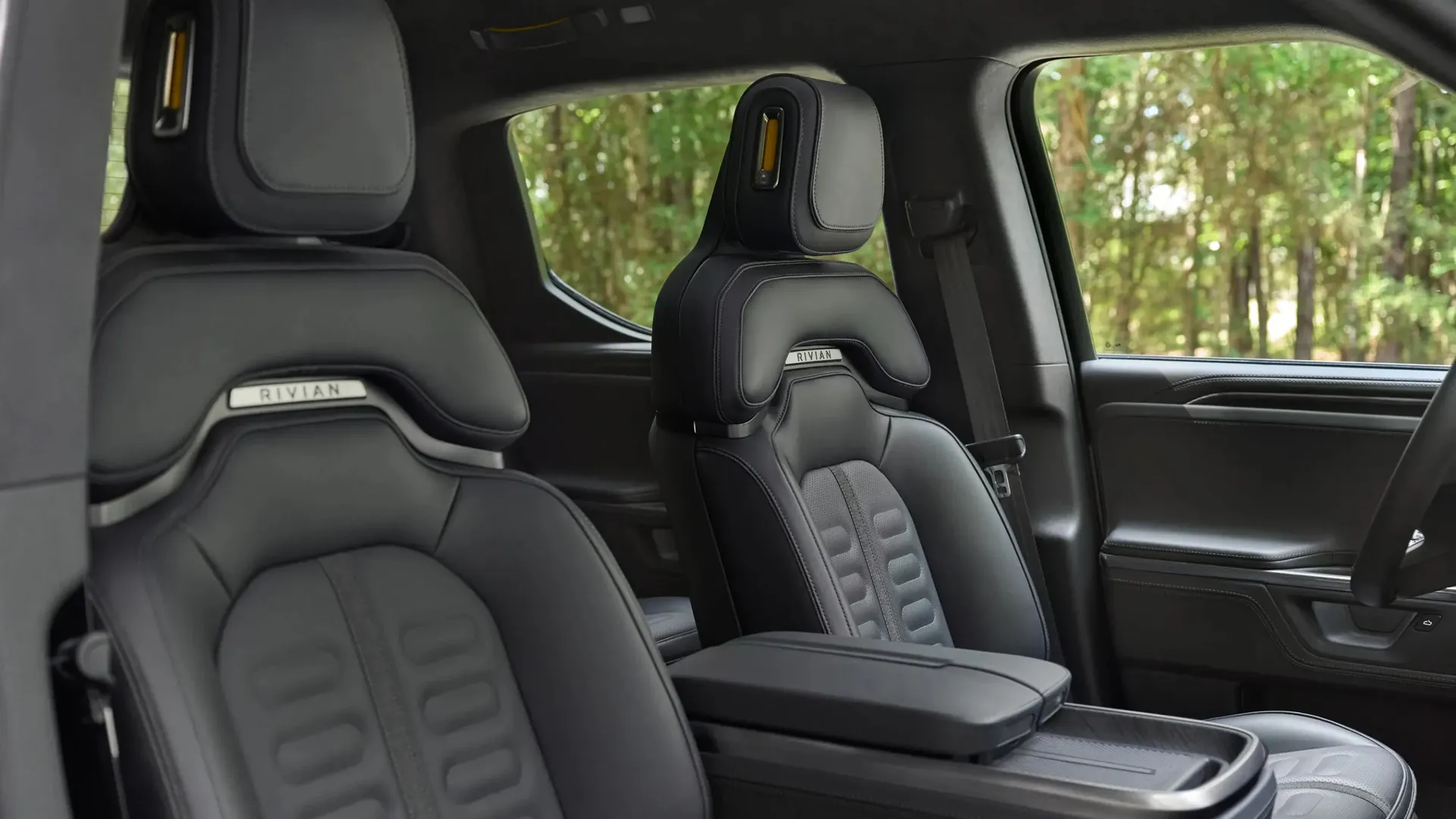 Rivian R1S Performance Dual-Motor AWD MP