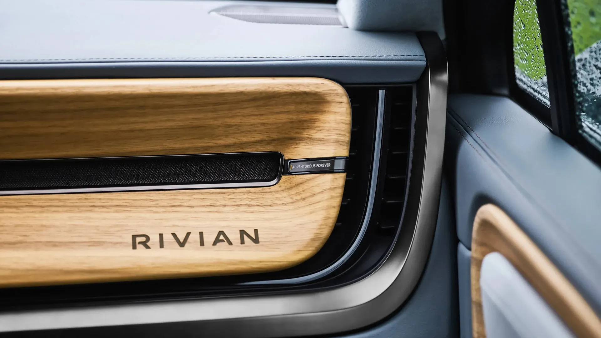 Rivian R1S Performance Dual-Motor AWD MP