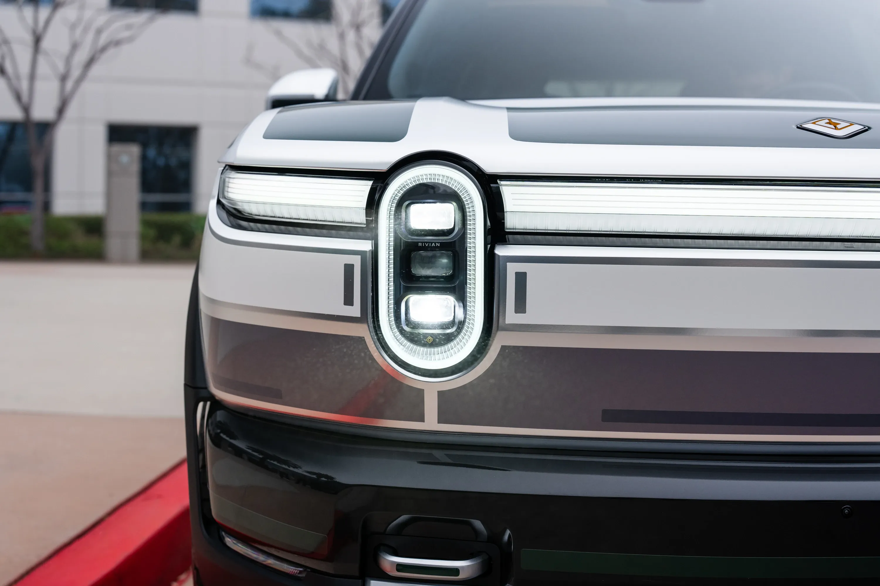 Rivian R2 Dual-Motor AWD