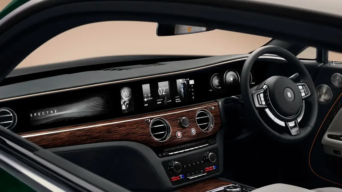 Elettronauti - Rolls-Royce Spectre Series II - Plancia - Vista della plancia