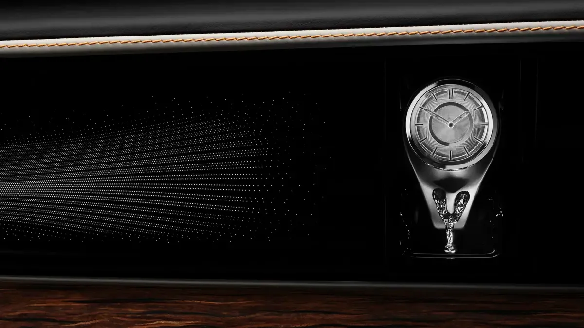 Elettronauti - Rolls-Royce Spectre Series II - Nero - Esterno - Vista anteriore a tre quarti