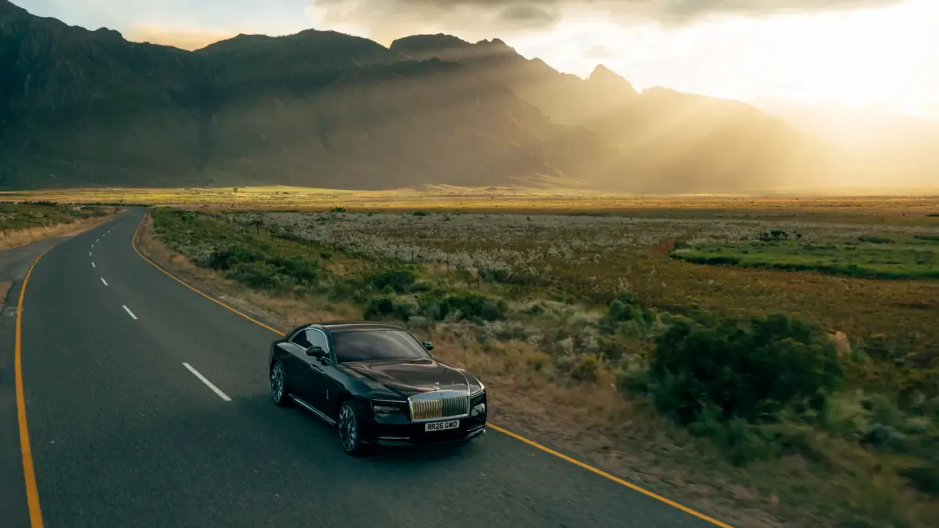 Elettronauti - Rolls-Royce Spectre Series II - Dark Gray - Esterno - Vista anteriore a tre quarti