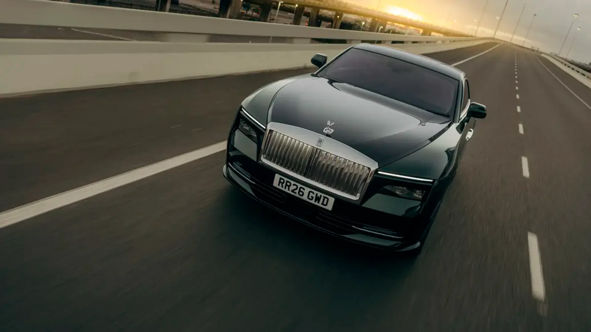 Elettronauti - Rolls-Royce Spectre Series II - Grigio - Esterno - Vista anteriore a tre quarti