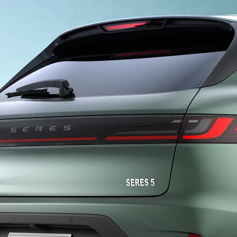 Seres 5 4WD Premium