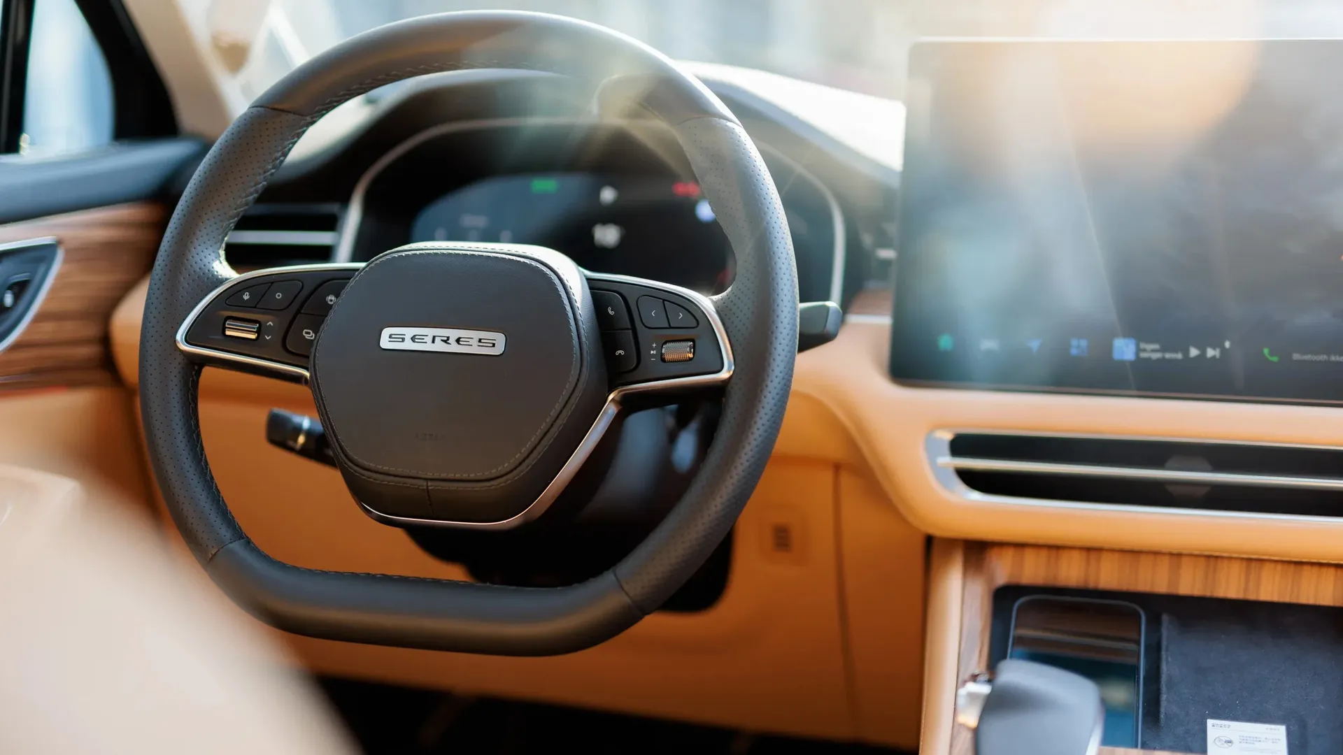 Seres 5 4WD Premium