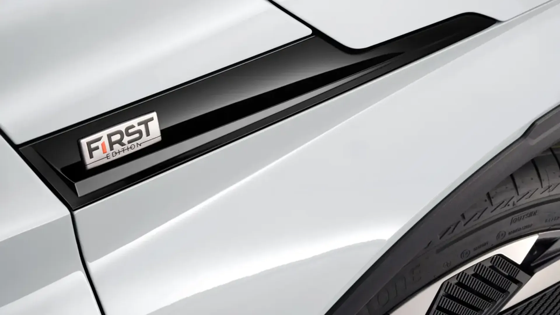 Elettronauti - Skoda Elroq 60 - Verde - Esterno - Vista anteriore a tre quarti
