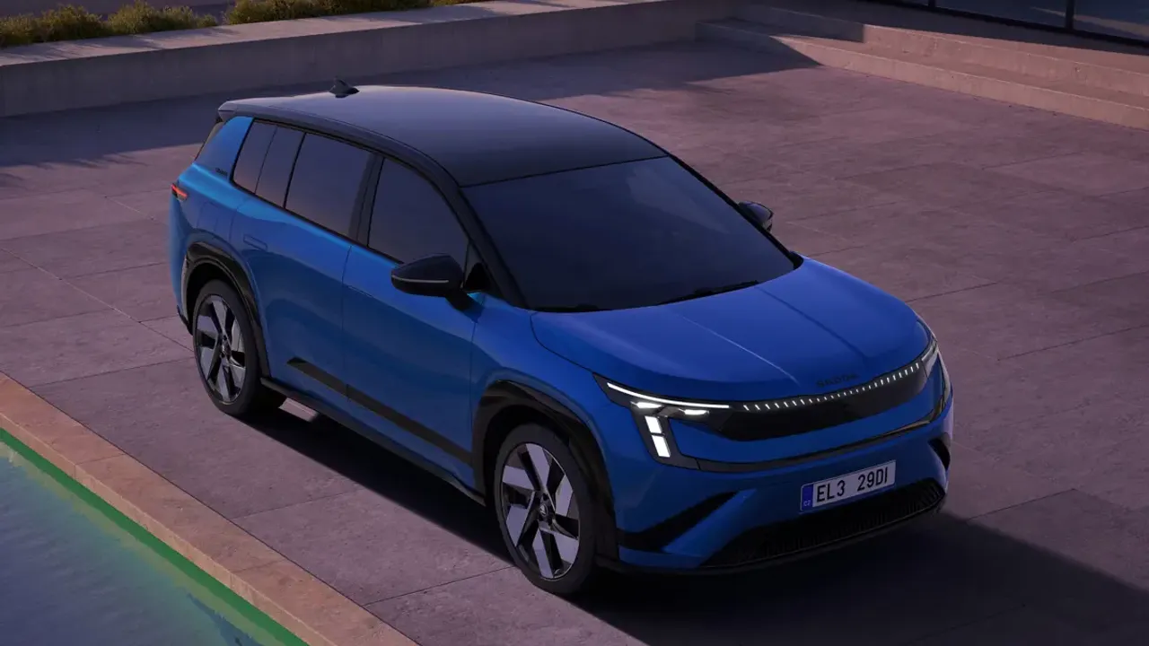 Elettronauti - Skoda Peaq 90x - Light Blue - Esterno - Vista anteriore a tre quarti
