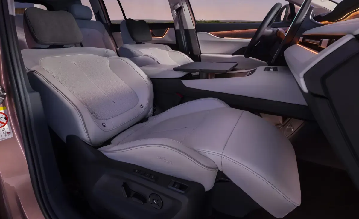 Elettronauti - Skoda Peaq 60 - Grigio - Sedili - Sedili anteriori