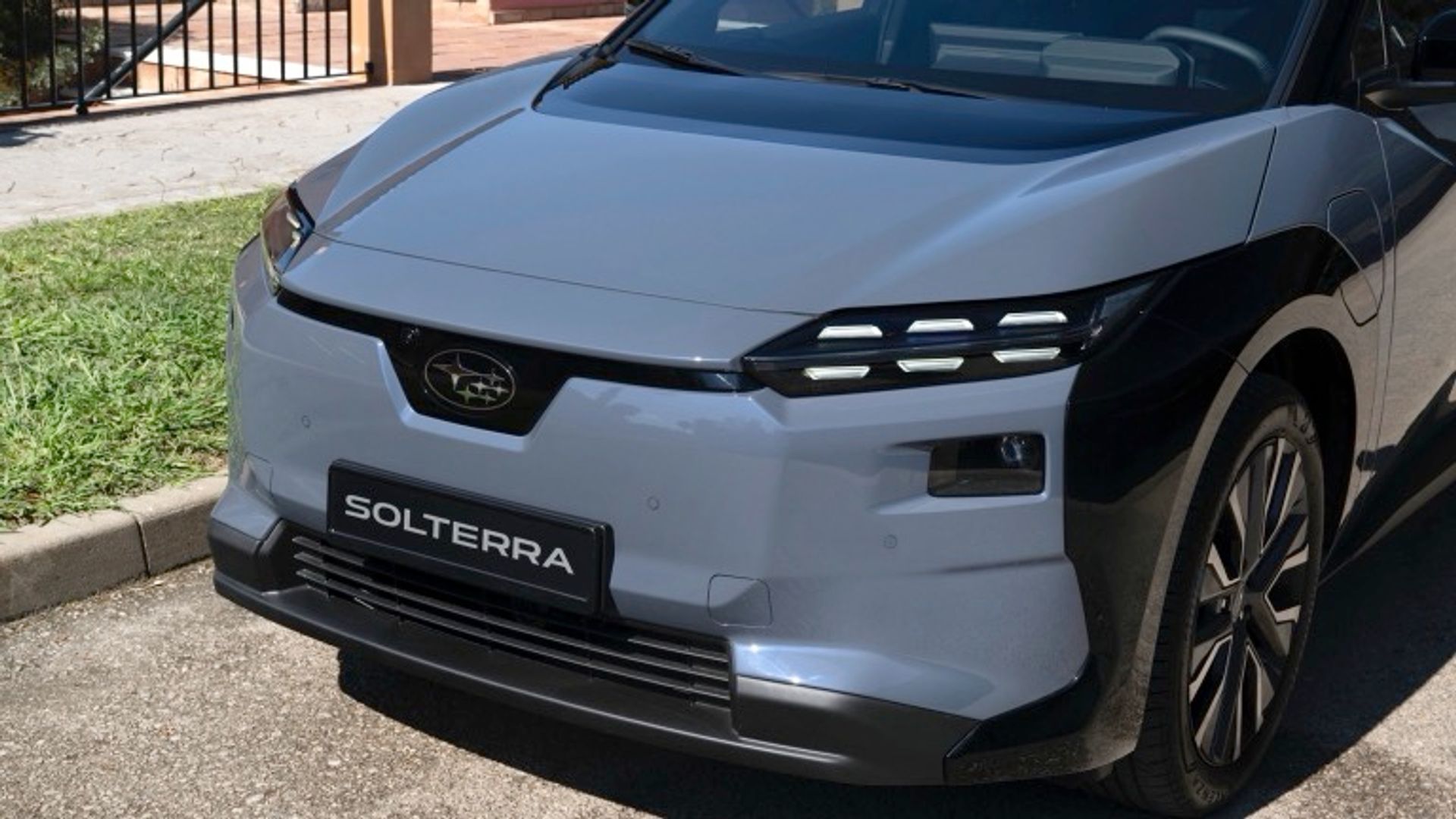 Subaru Solterra AWD 73.1 kWh (MY26)