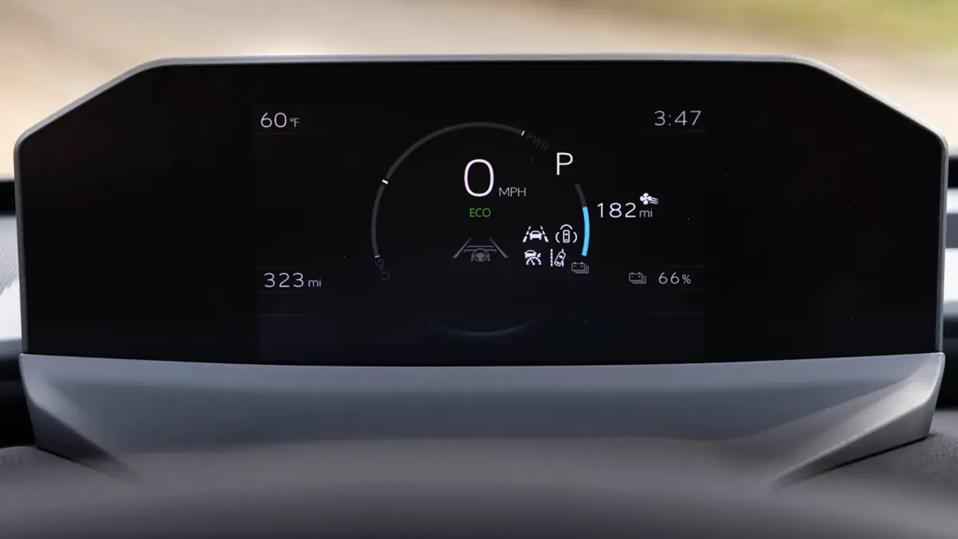 Elettronauti - Subaru Solterra AWD - Dark Grey - Esterno - Vista anteriore a tre quarti