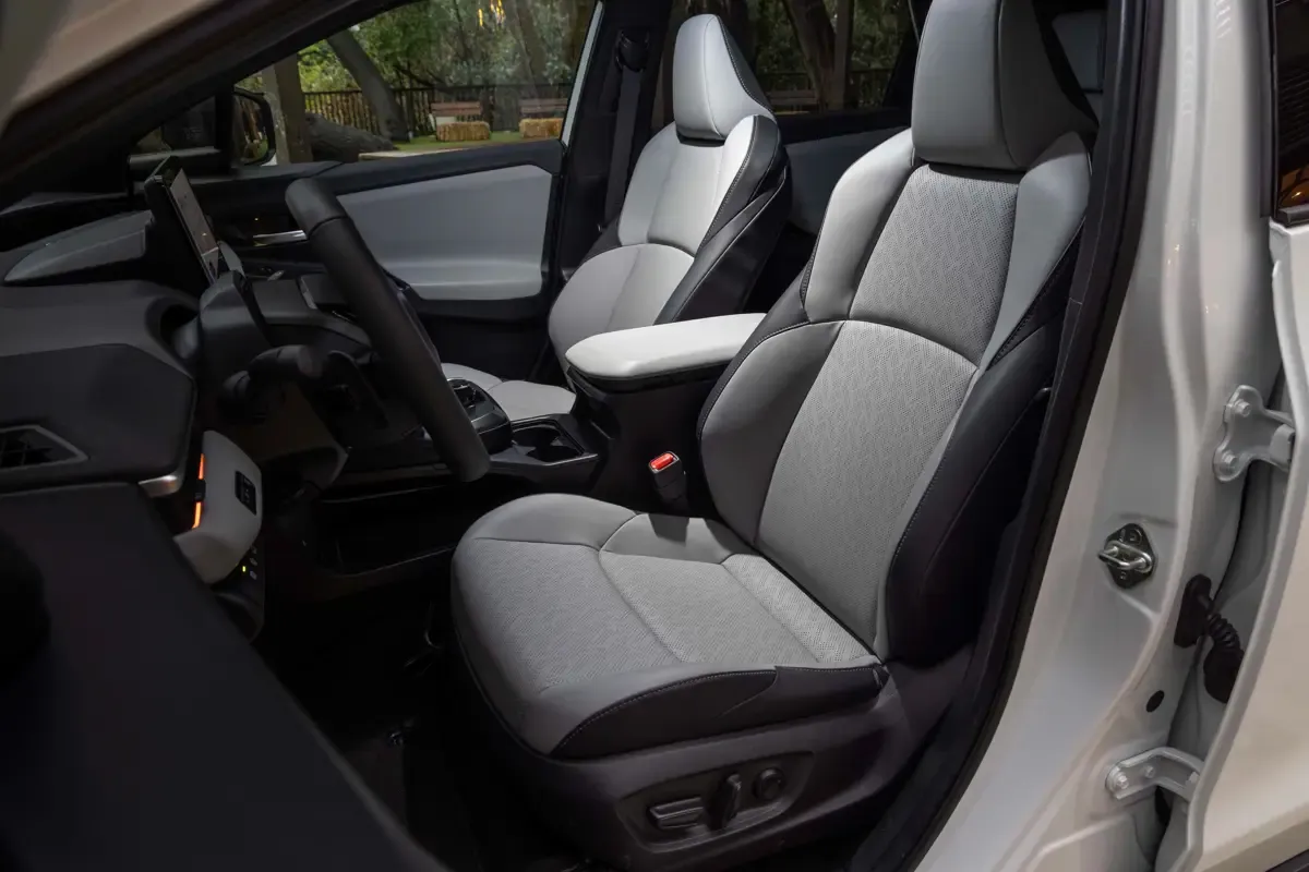 Elettronauti - Subaru Solterra AWD - Sedili - Sedili anteriori