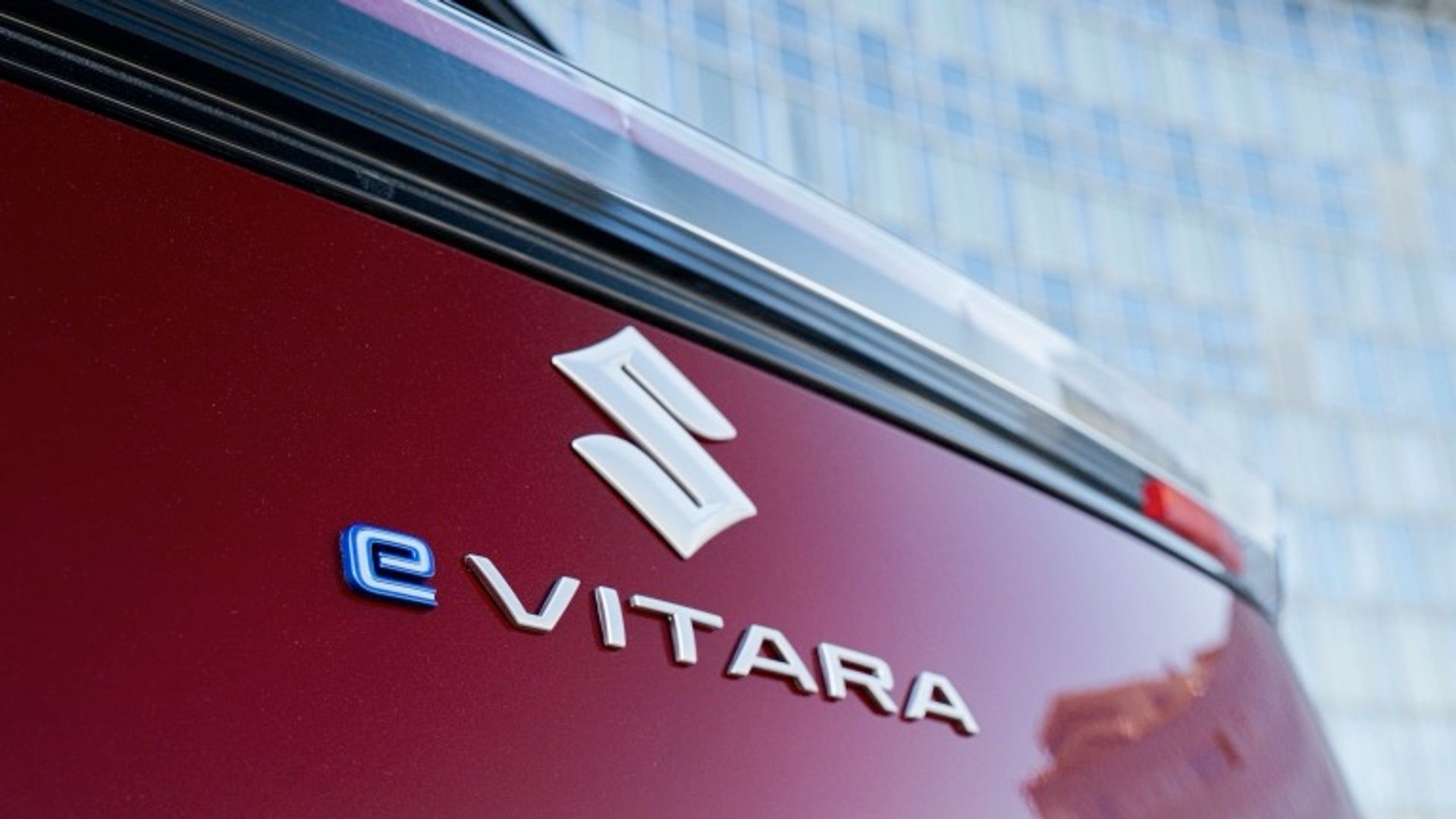 Suzuki e VITARA 49 kWh 2WD