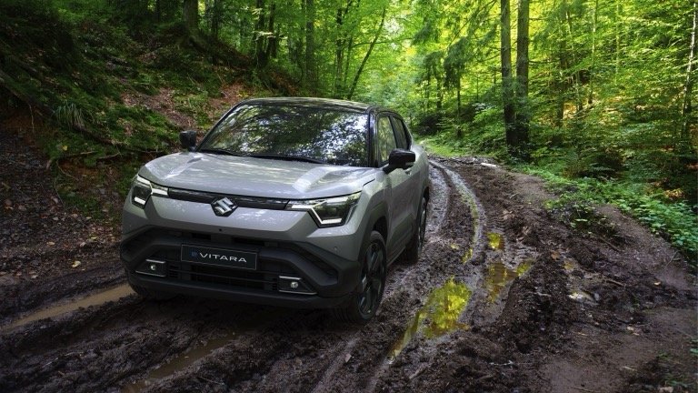 Suzuki e VITARA 49 kWh 2WD