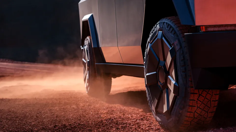 Tesla Cybertruck AWD
