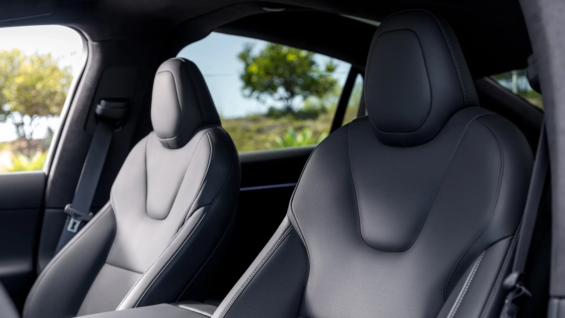 Tesla Model X AWD