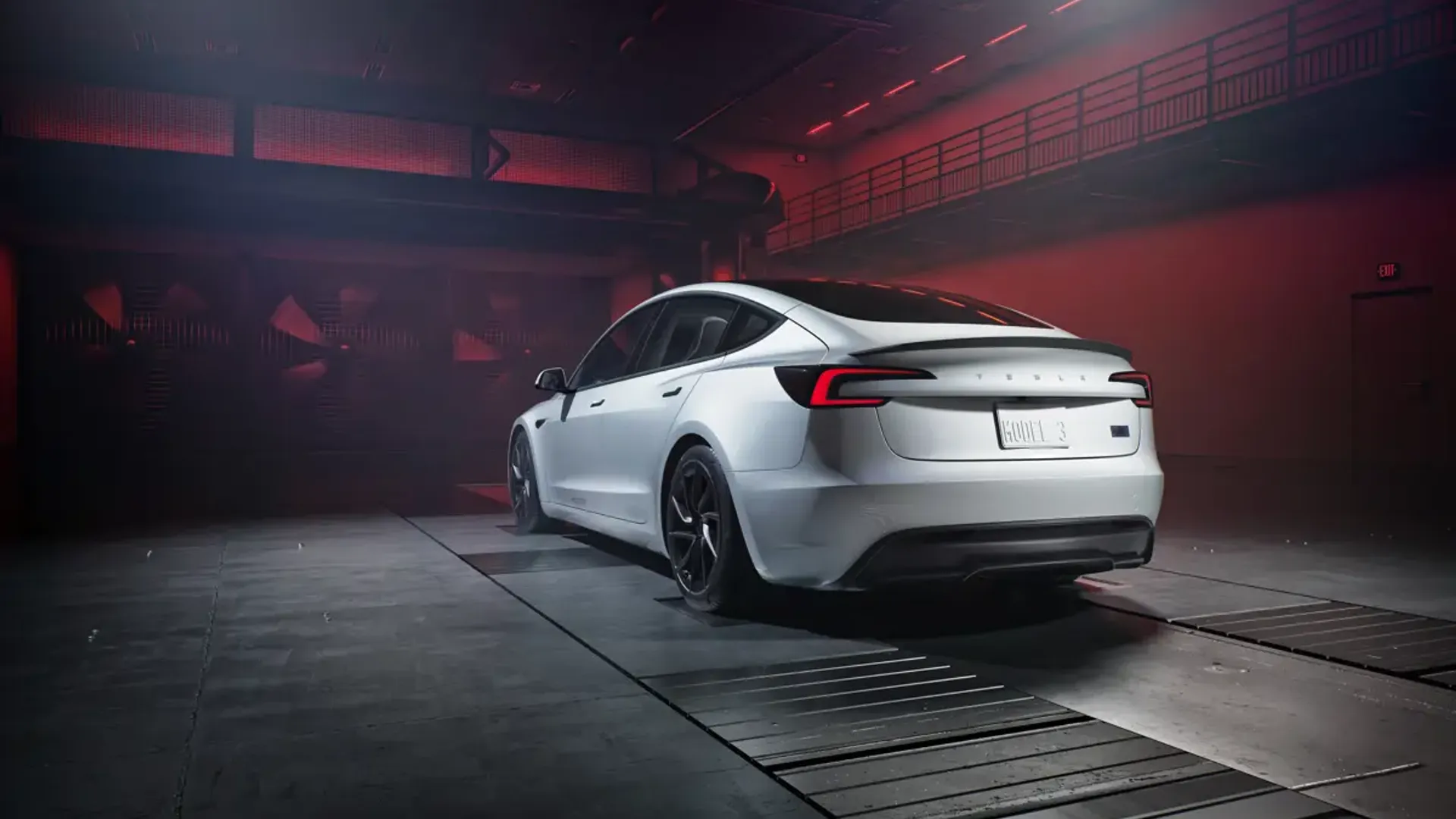 Elettronauti - Tesla Model 3 Performance - Rosso - Esterno - Vista posteriore
