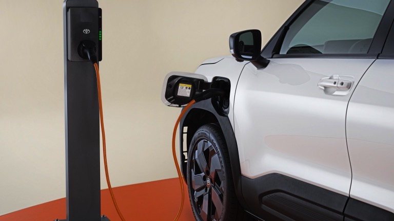 Toyota Urban Cruiser 48.8 kWh
