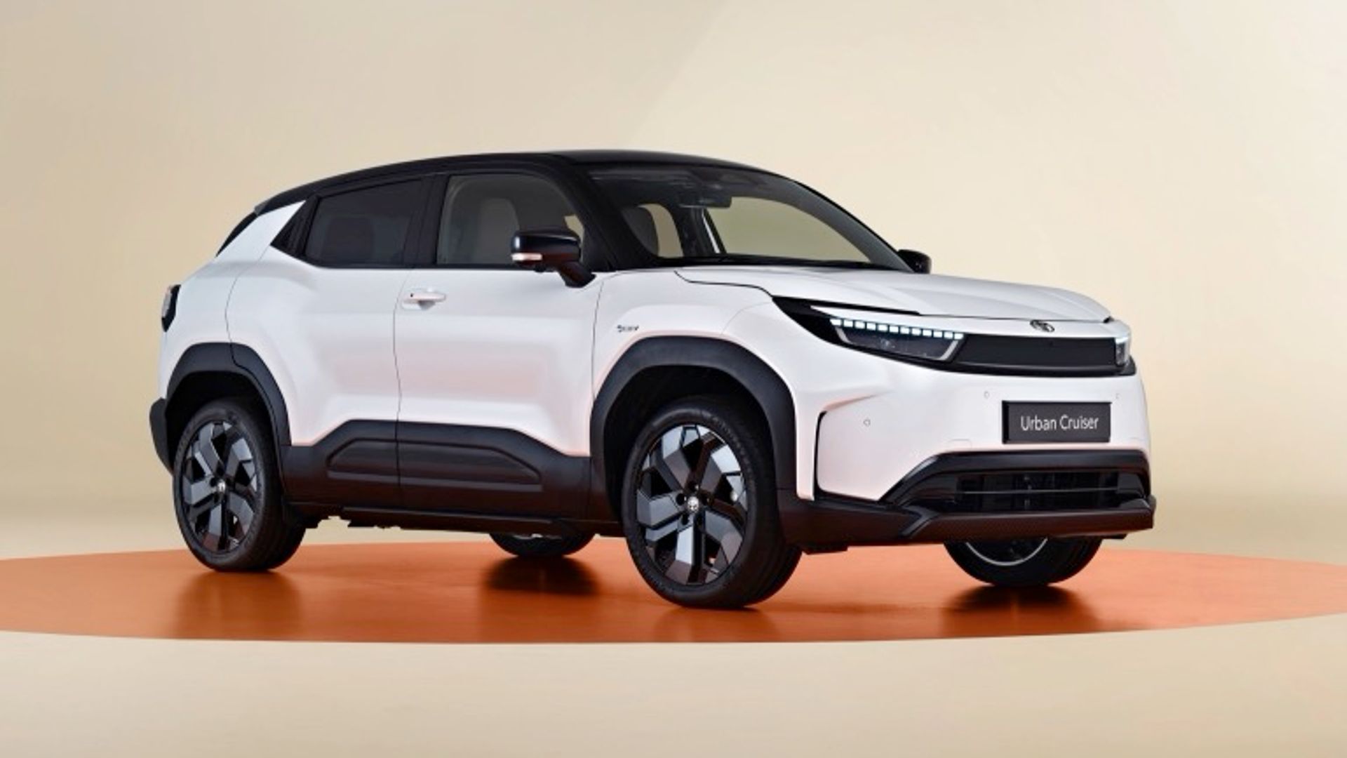 Toyota Urban Cruiser 48.8 kWh