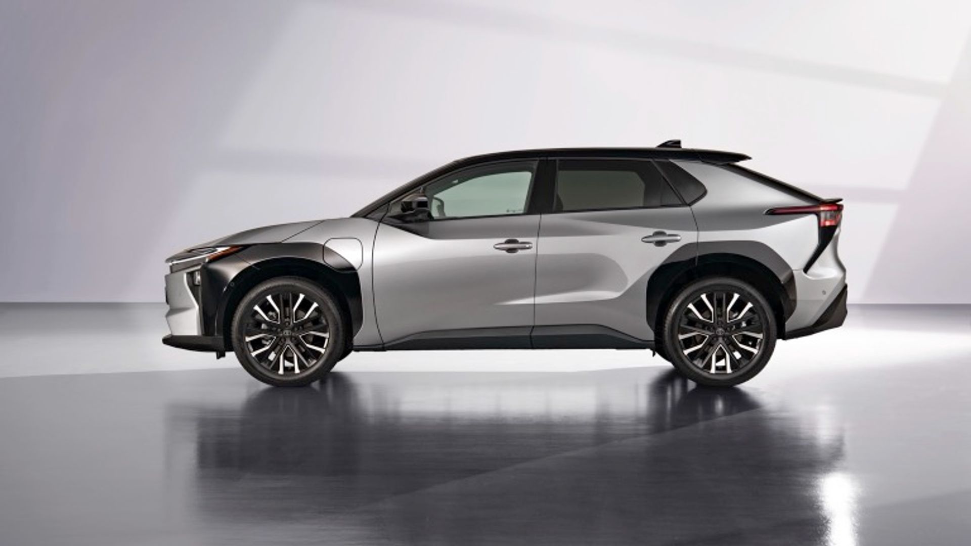 Toyota bZ4X FWD 57.7 kWh (MY25)