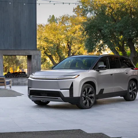 Toyota Highlander AWD 77 kWh