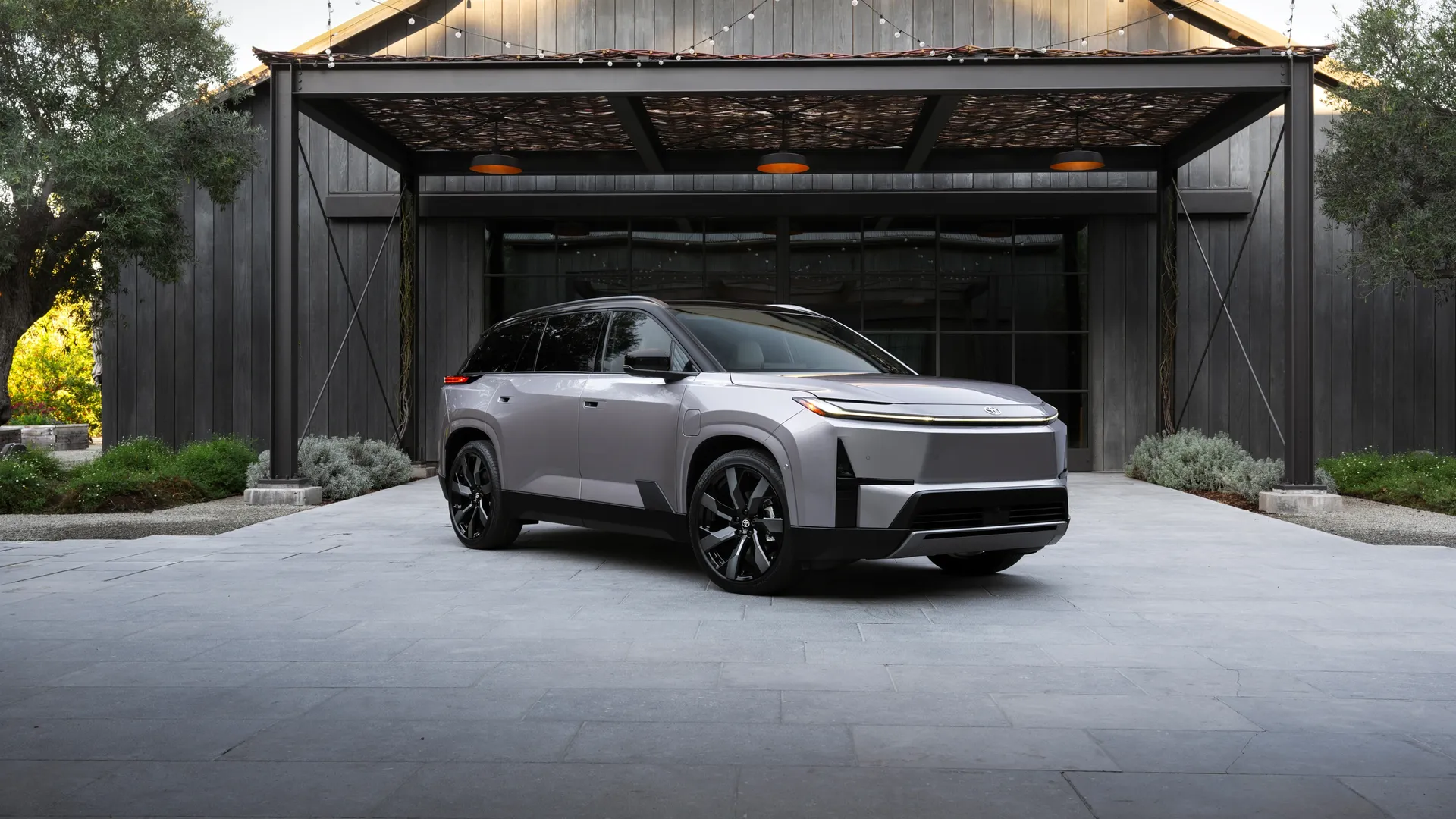Toyota Highlander AWD 77 kWh