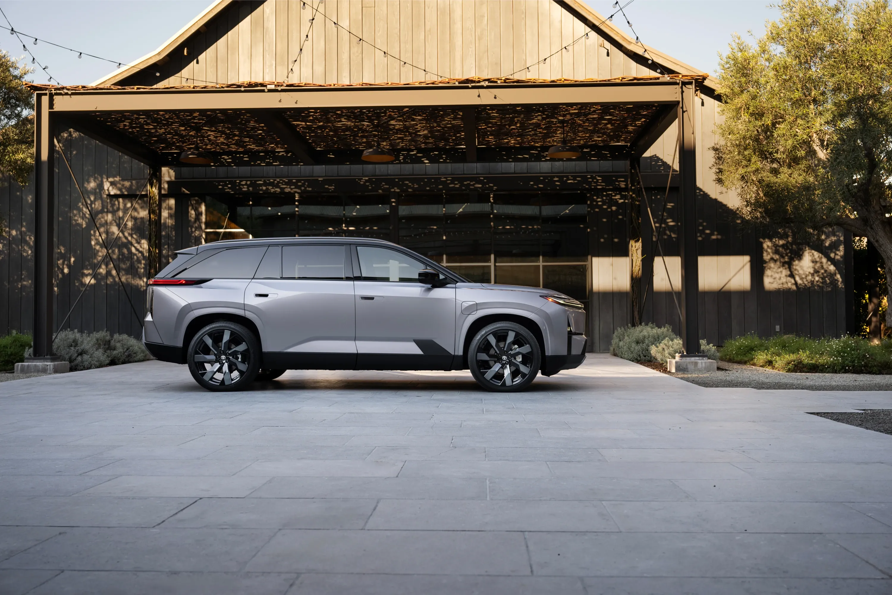 Toyota Highlander AWD 77 kWh