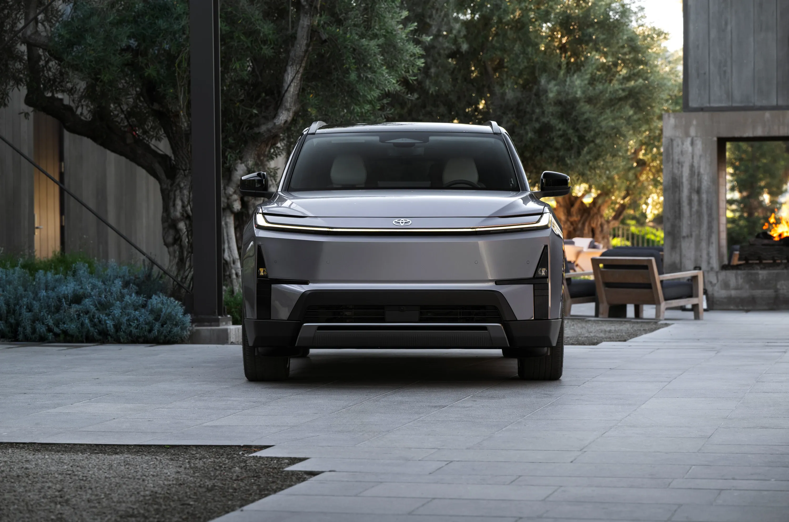 Toyota Highlander AWD 77 kWh