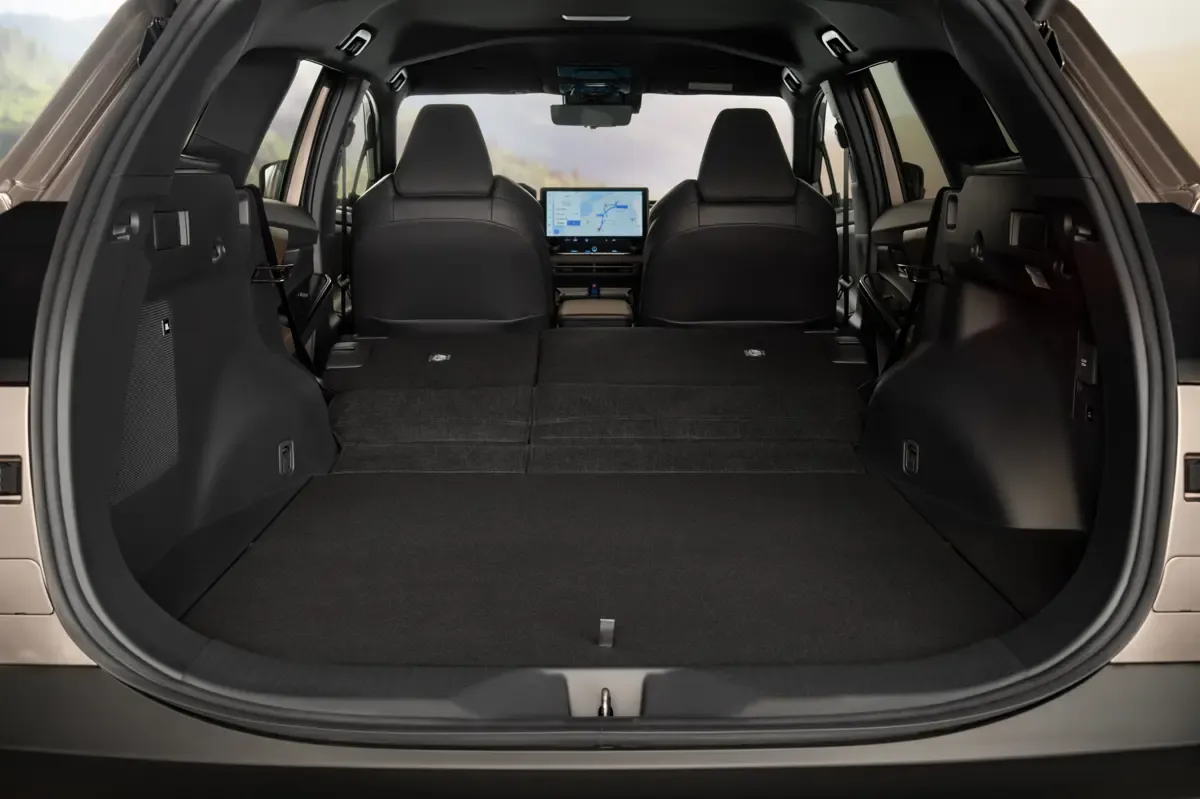 Elettronauti - Toyota bZ4X Touring AWD - Grigio - Vano di carico - Bagagliaio