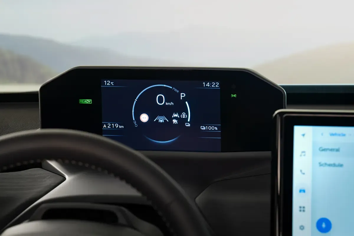 Elettronauti - Toyota bZ4X Touring AWD - Plancia - Vista della plancia