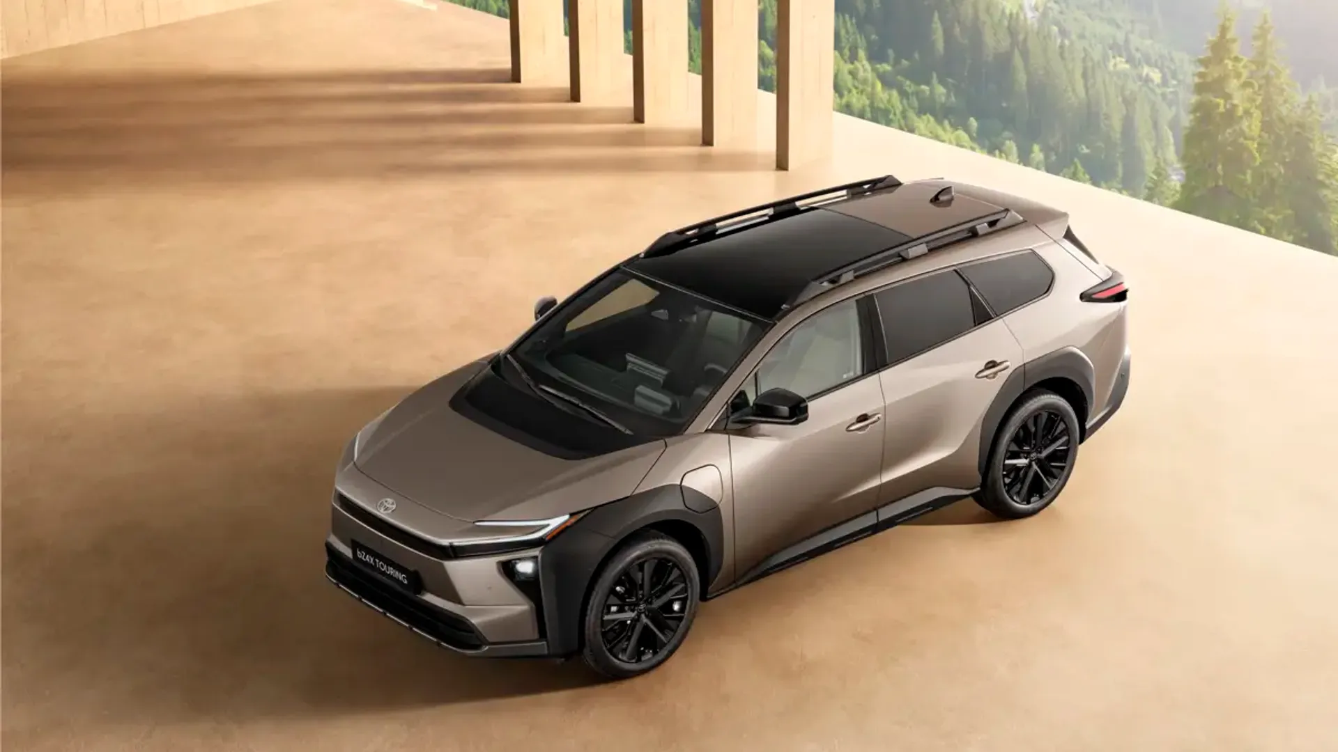 Elettronauti - Toyota bZ4X Touring AWD - Dark Blue - Esterno - Vista anteriore a tre quarti