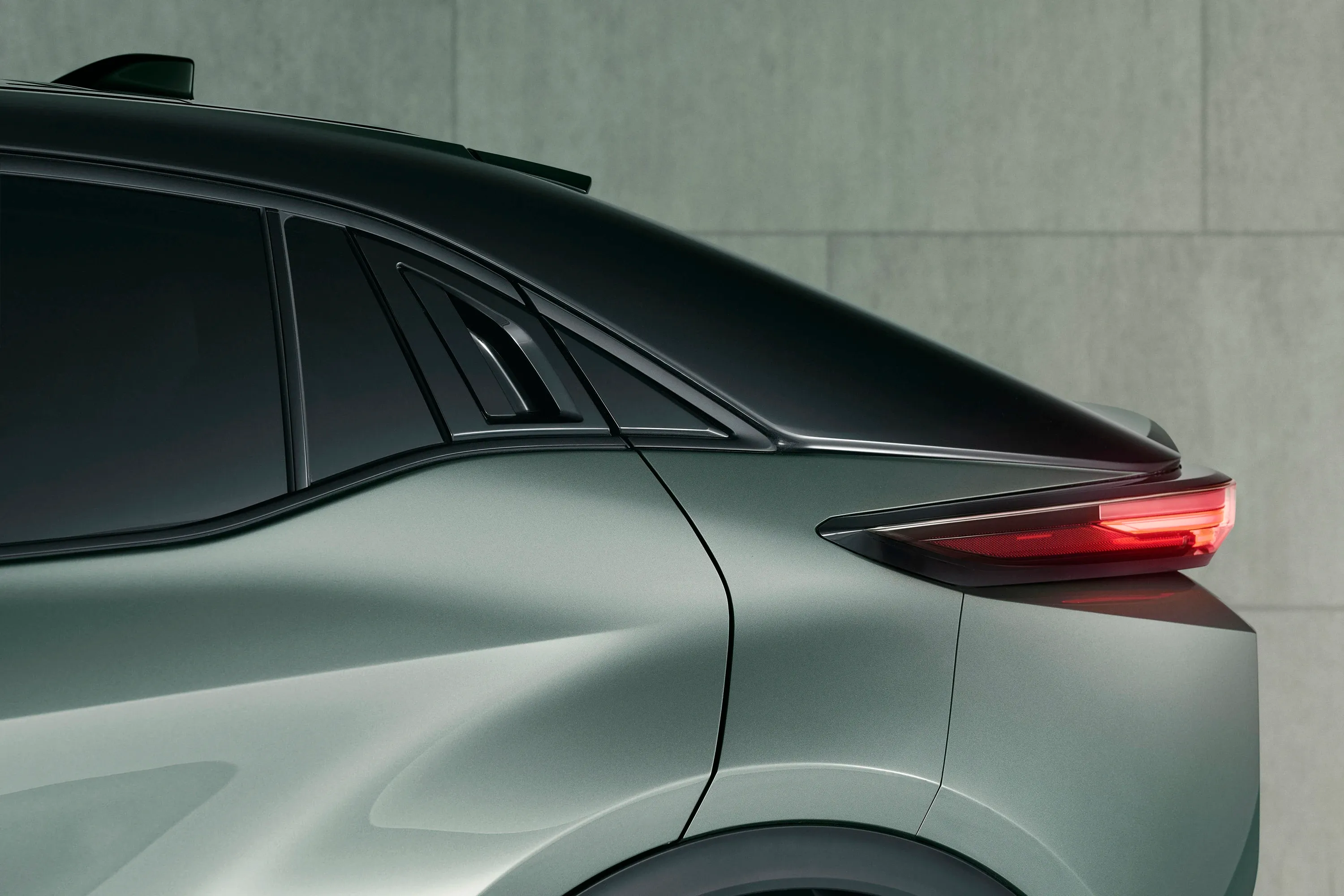 Elettronauti - Toyota C-HR+