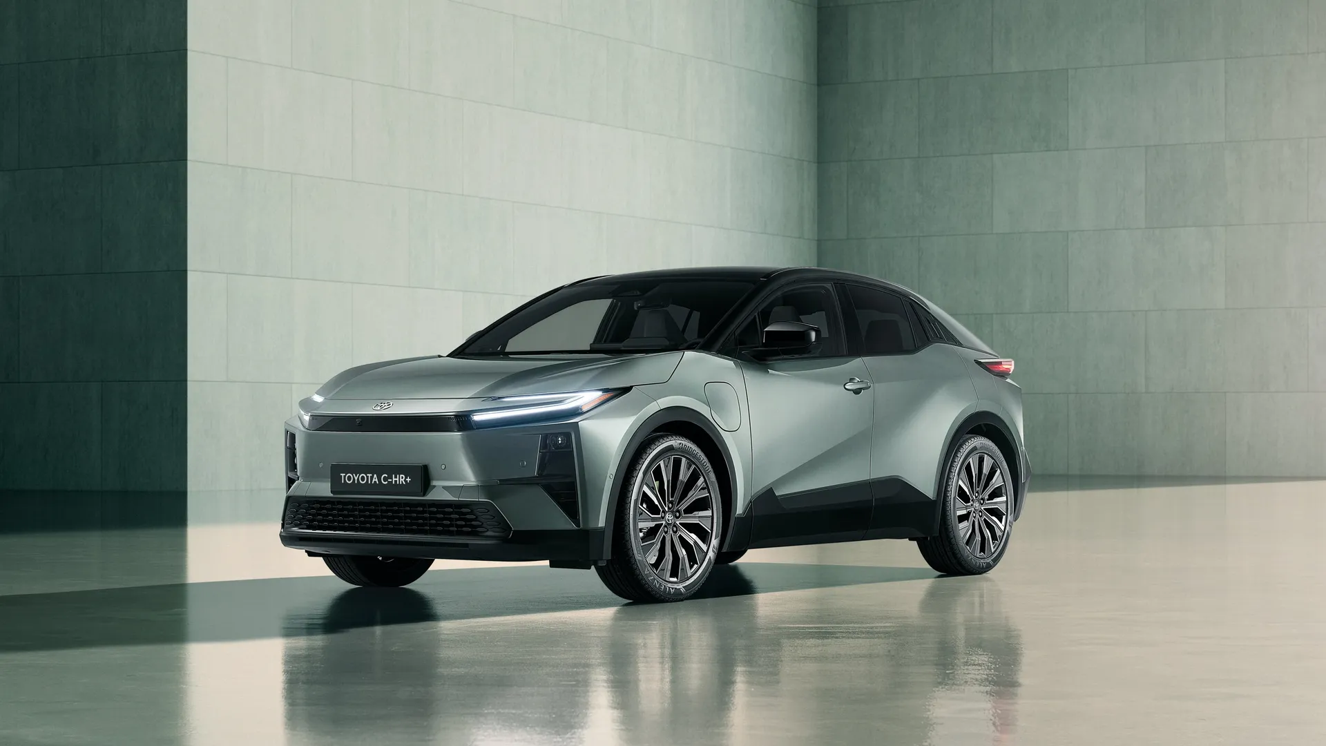 Elettronauti - Toyota C-HR+