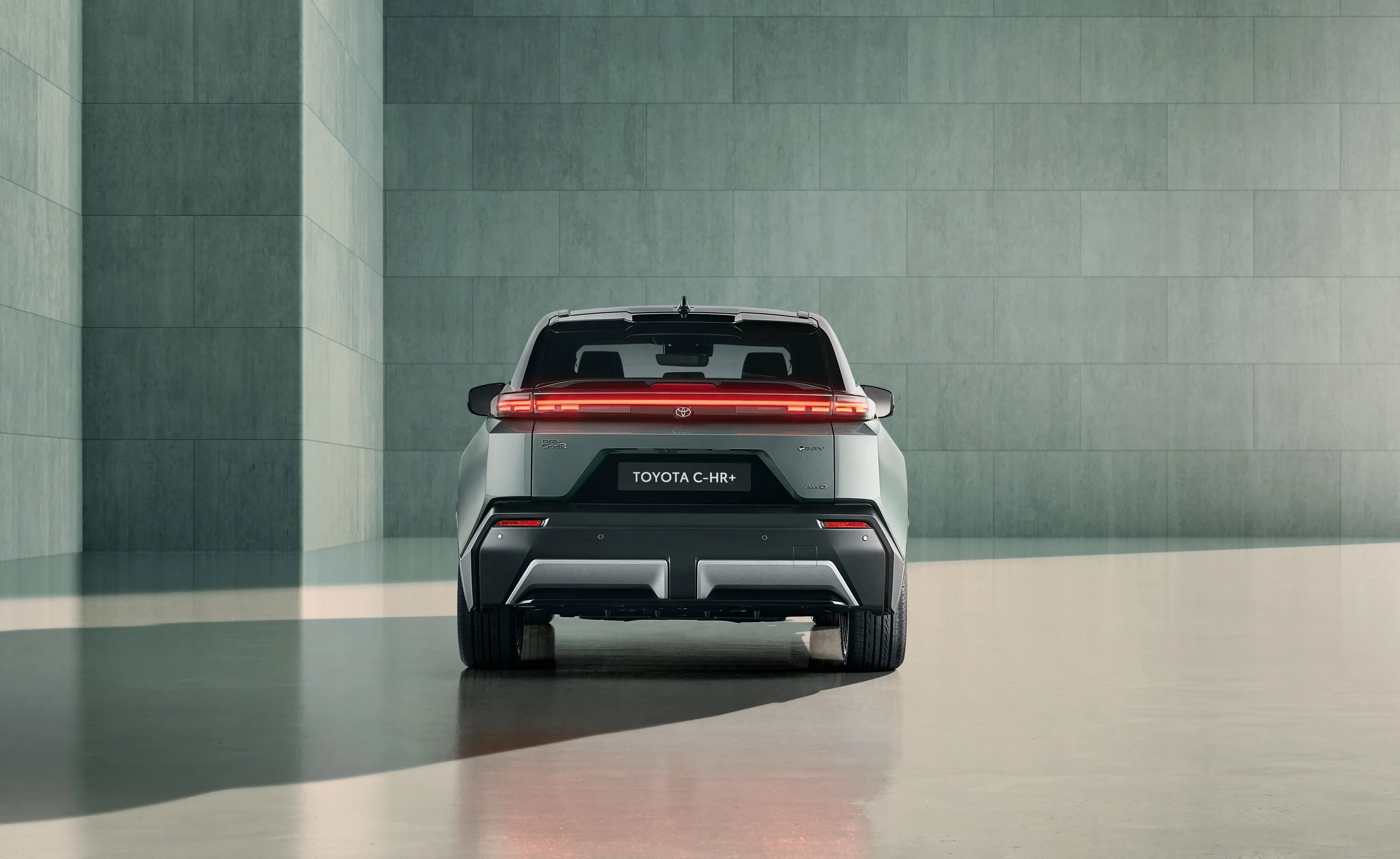 Elettronauti - Toyota C-HR+