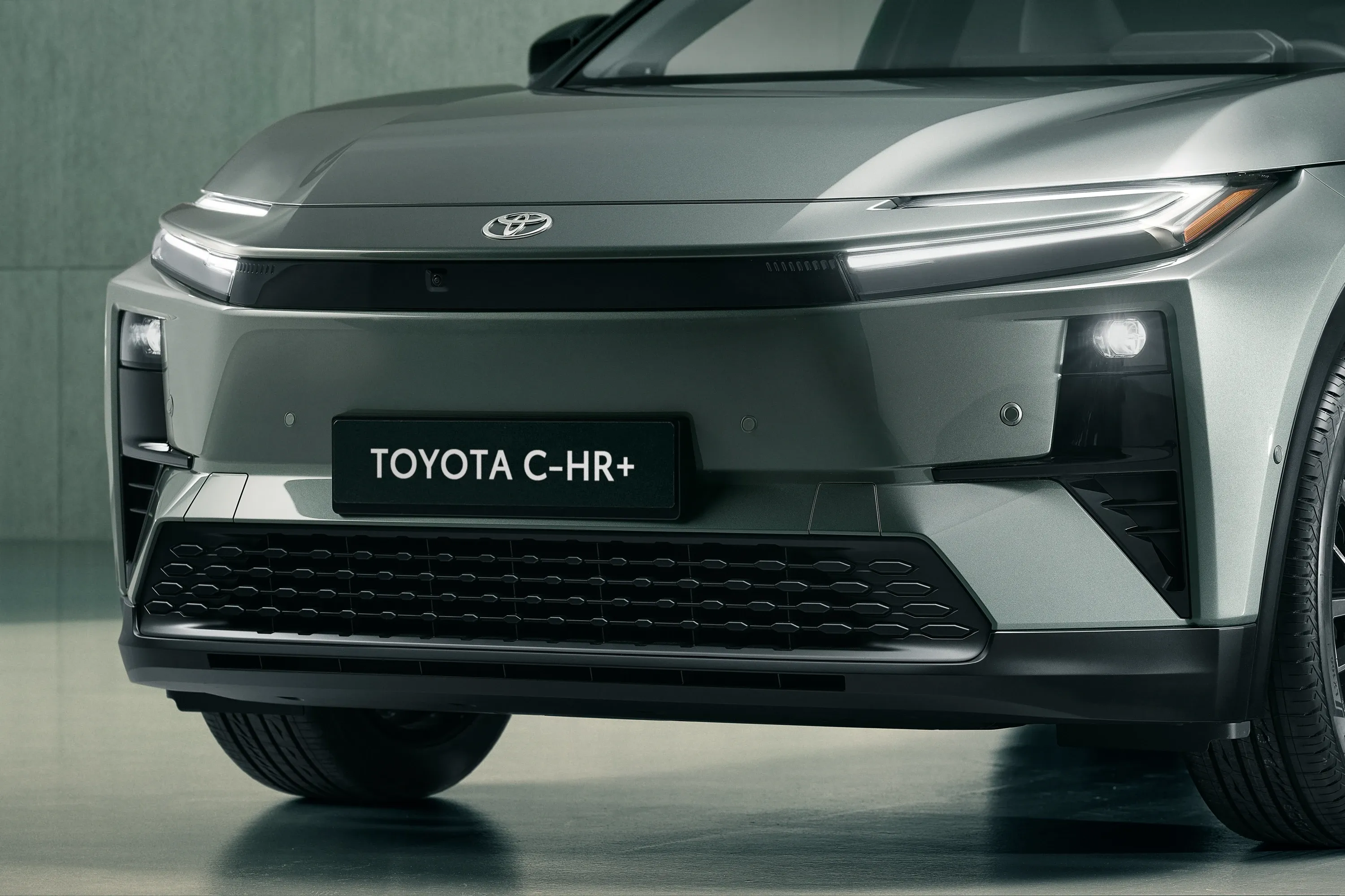 Elettronauti - Toyota C-HR+