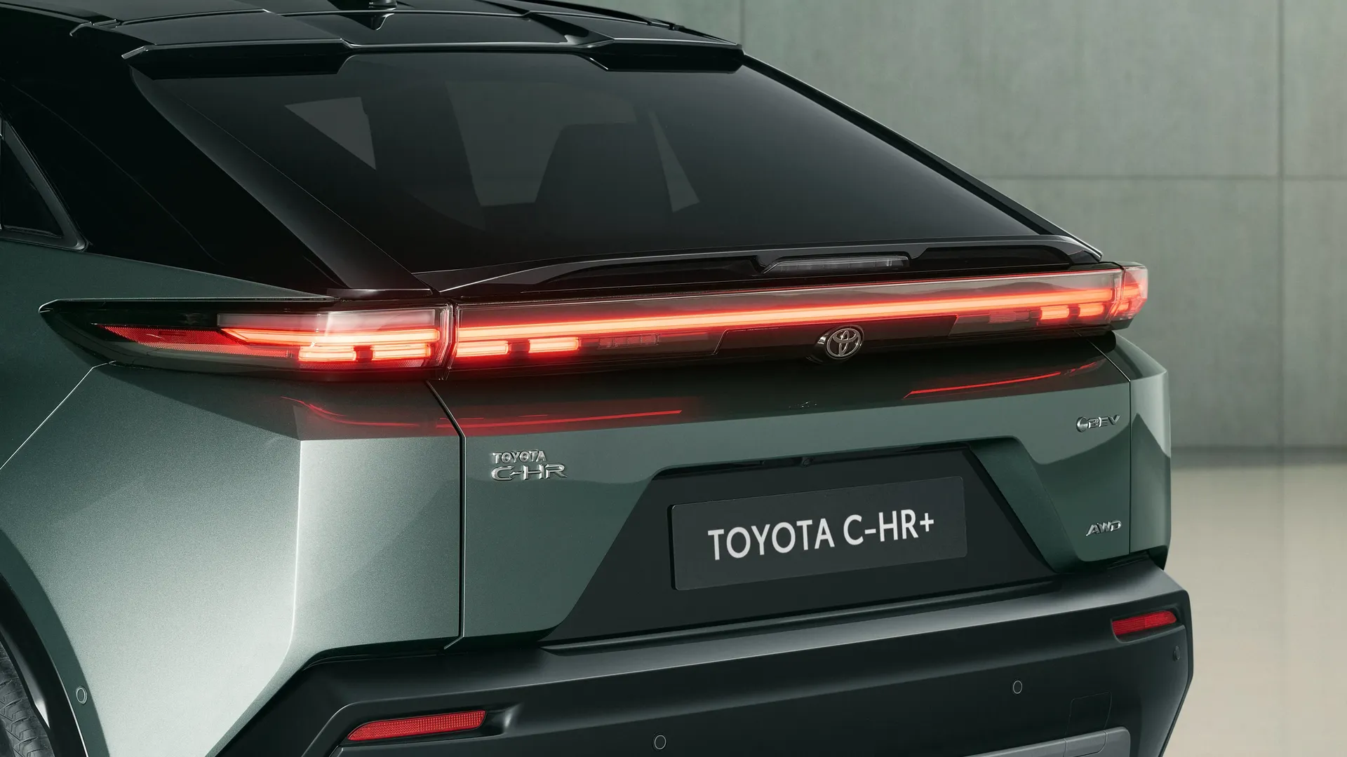 Elettronauti - Toyota C-HR+