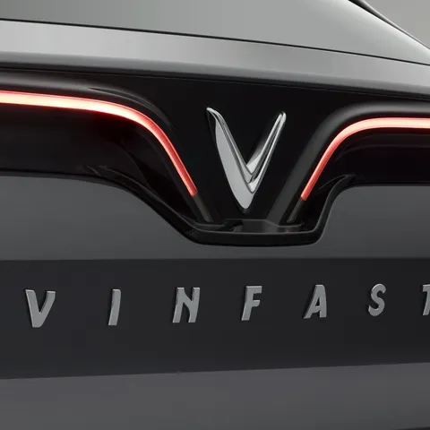 VinFast VF8 Eco