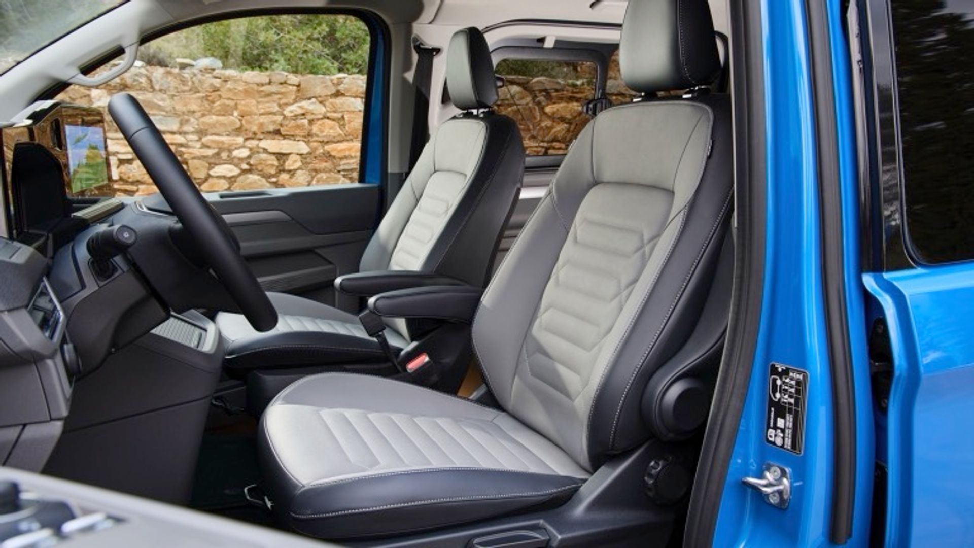 Volkswagen e-Caravelle L1 100 kW 64 kWh