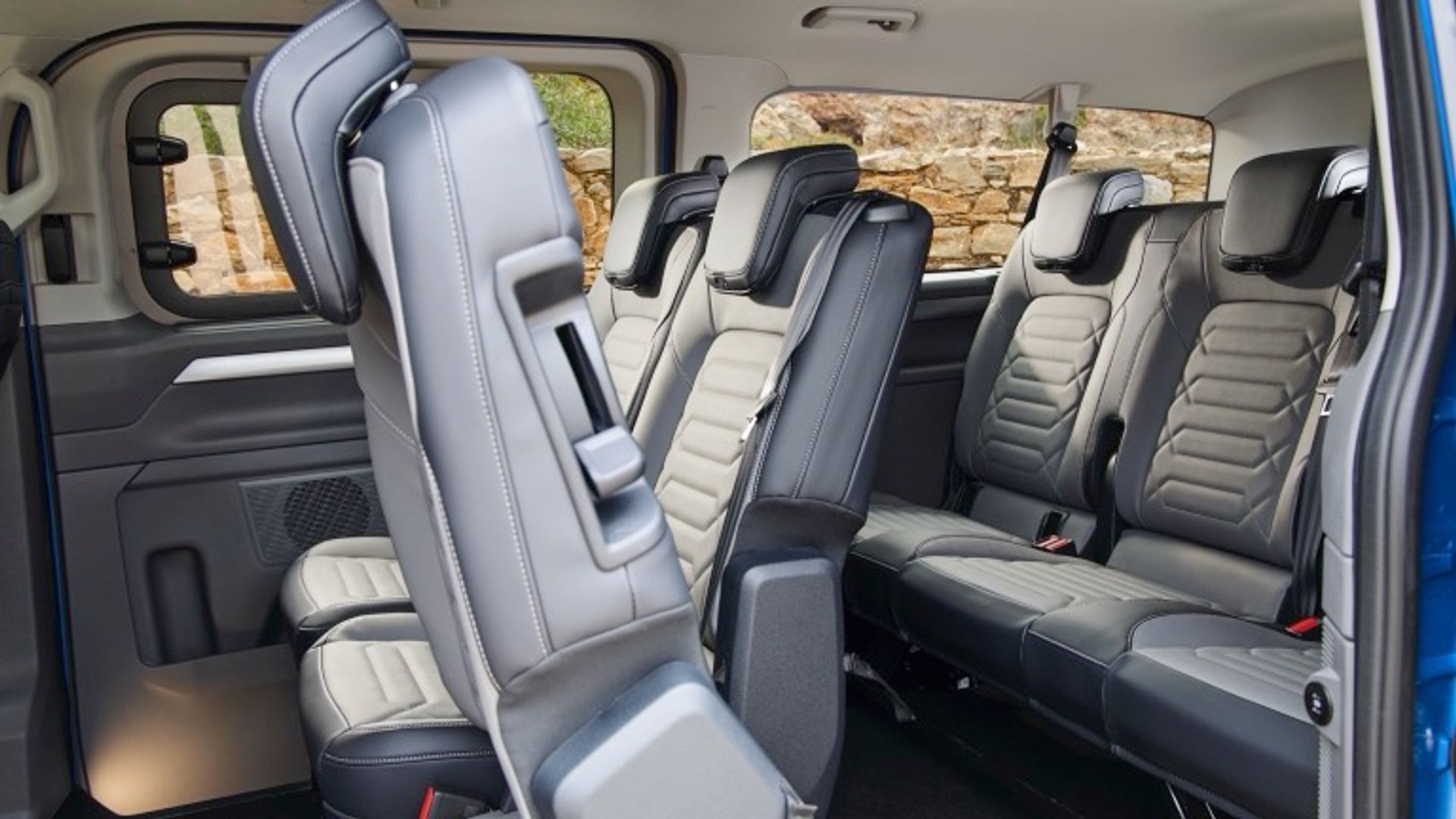 Volkswagen e-Caravelle L1 100 kW 64 kWh